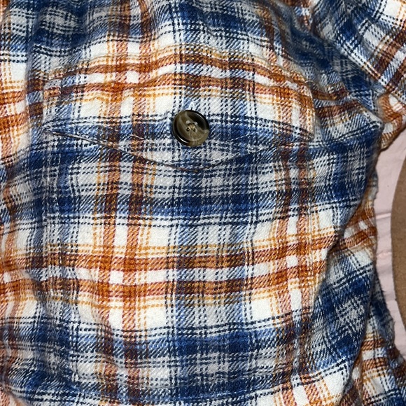 American eagle crop flannel size large - Picture 3 of 4